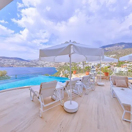 Kalkan Kisla Da Deniz E Yakin Tatil Villasi וילה קס