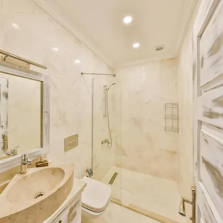 Kalkan Kisla Da Deniz E Yakin Tatil Villasi Kaş
