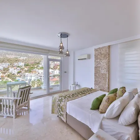 Kalkan Kisla Da Deniz E Yakin Tatil Villasi Villa Kaş