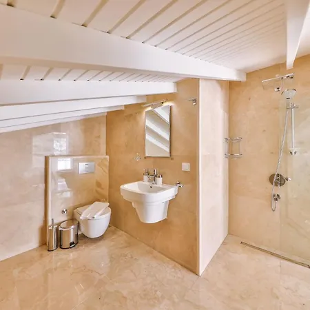 Kalkan Kisla Da Deniz E Yakin Tatil Villasi *
